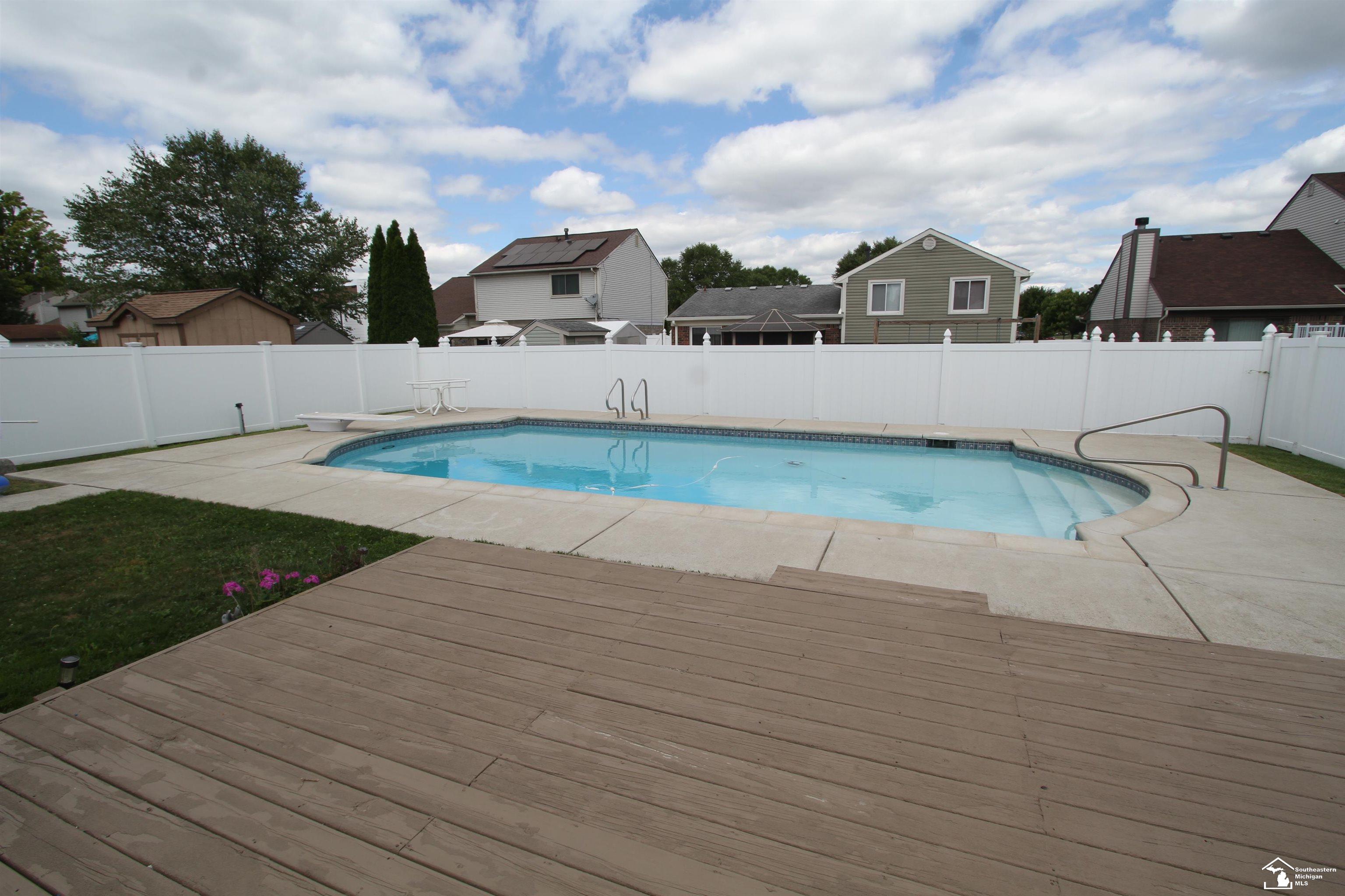 24780 Timber Ridge Trail Flat Rock, MI 48134 - Photo 32 of 32 50085838-31.JPG