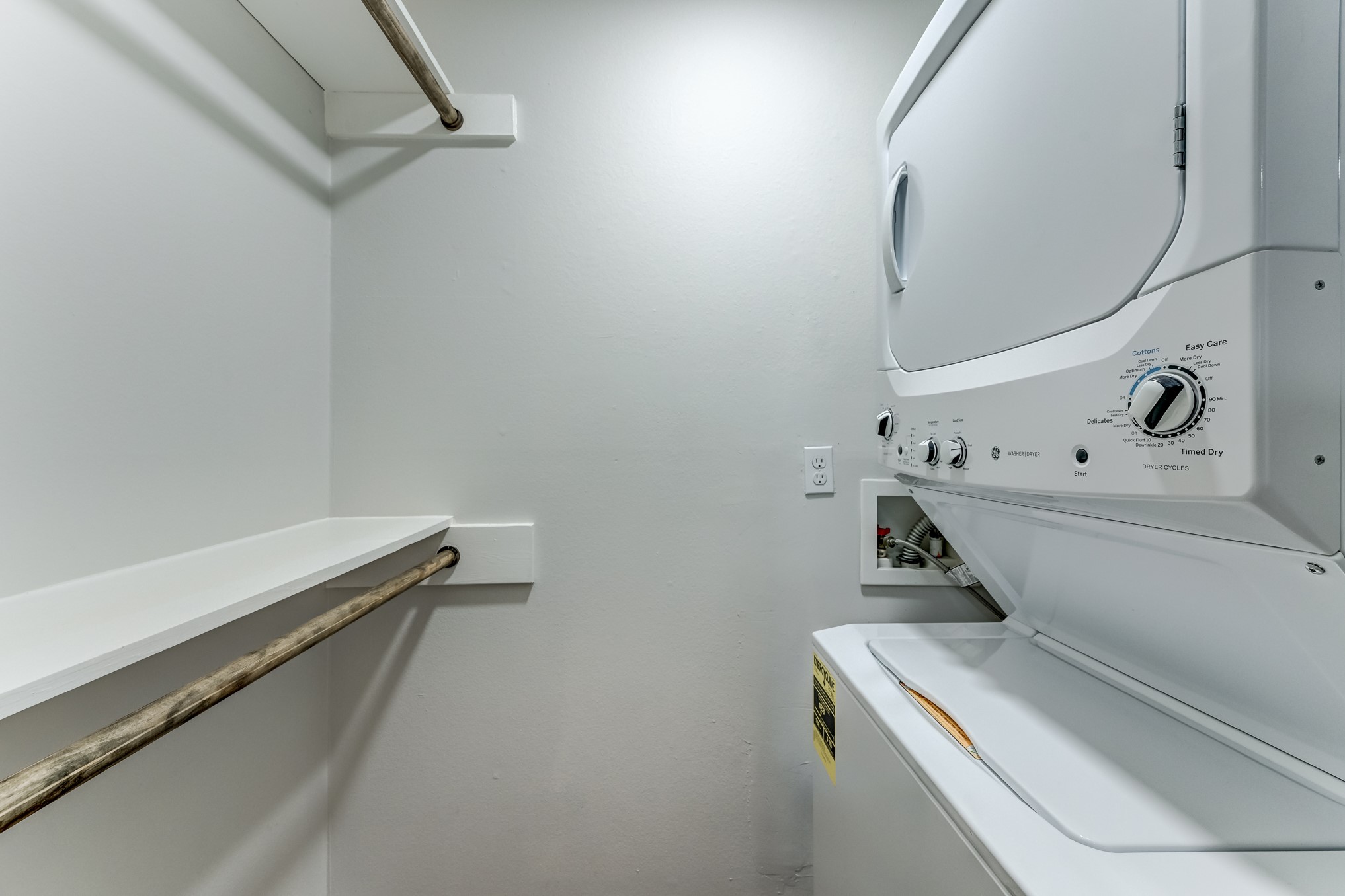 3224 Timmons Lane, Unit 157 Houston, TX 77027 - Photo 30 of 30 a utility room with dryer and washer