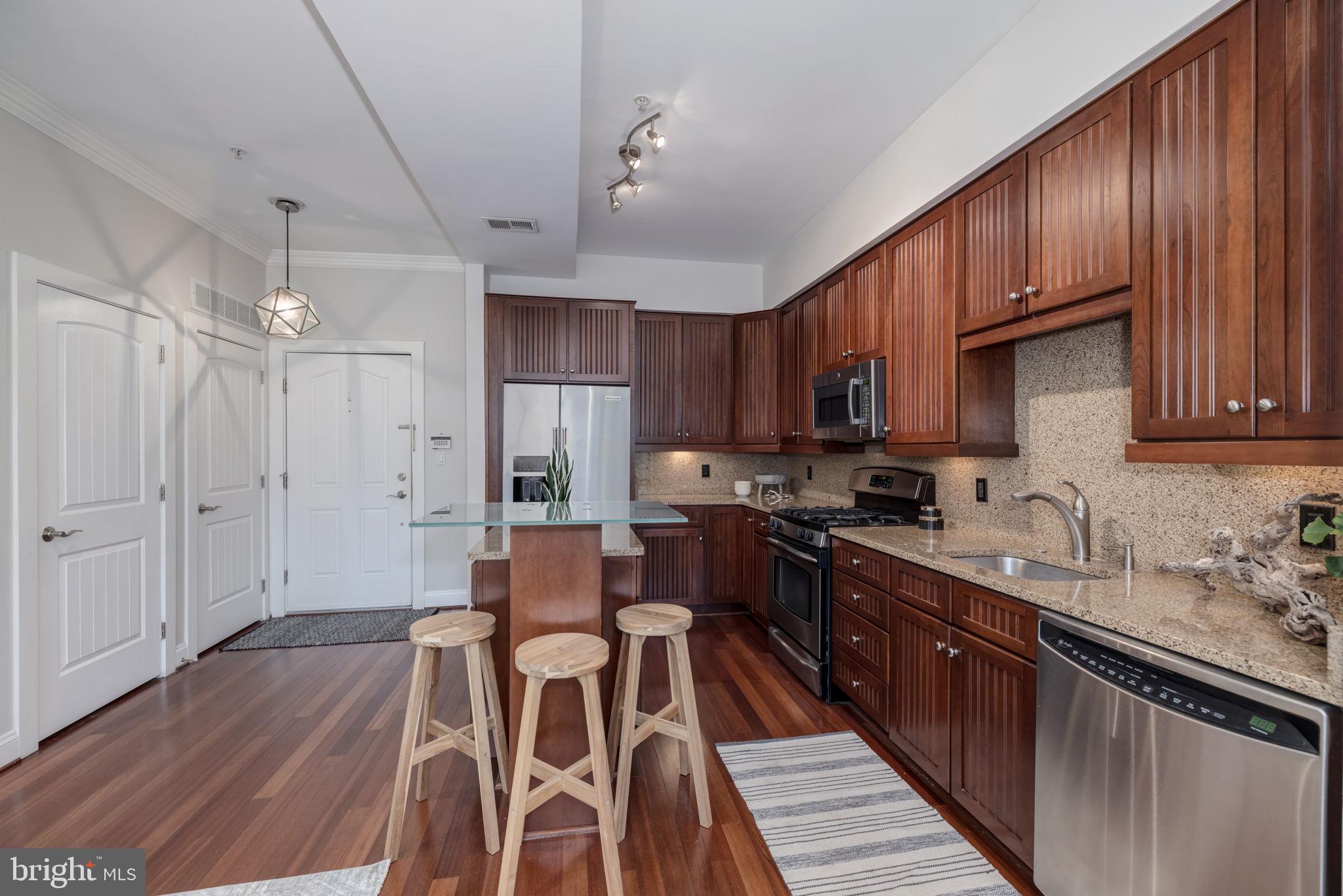 1464 Harvard Street Northwest, Unit 8 Washington, DC 20009 - Photo 11 of 22