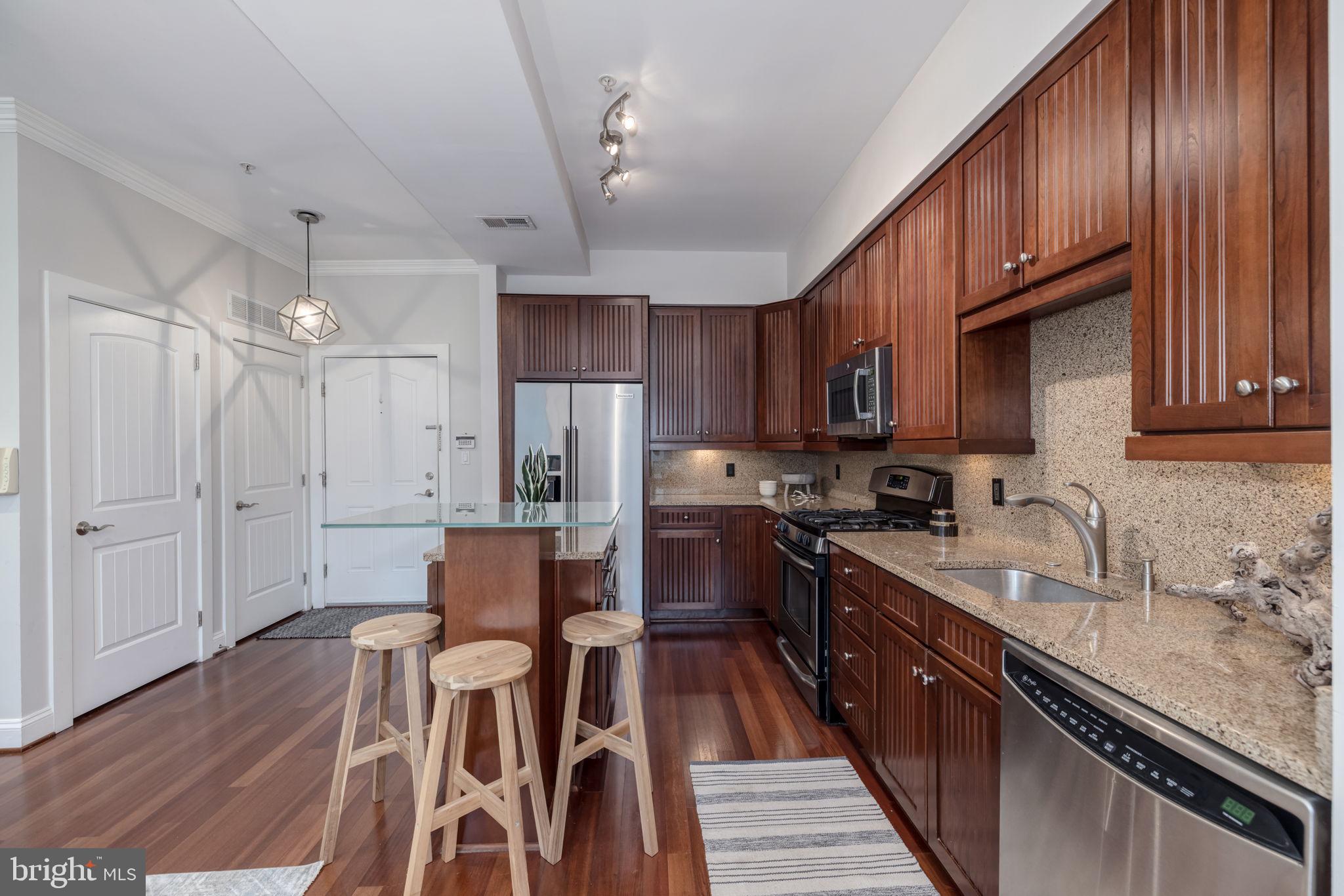 1464 Harvard Street Northwest, Unit 8 Washington, DC 20009 - Photo 12 of 22