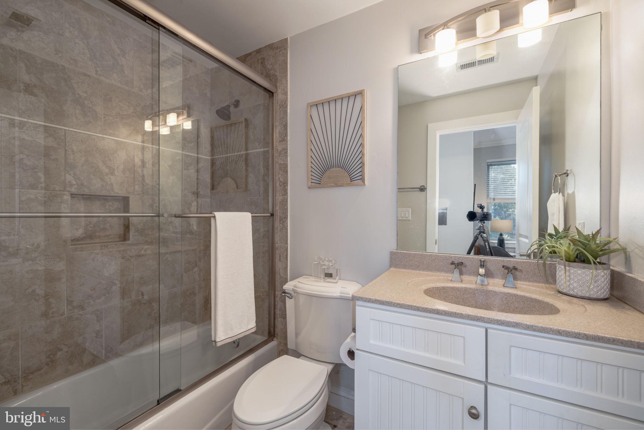 1464 Harvard Street Northwest, Unit 8 Washington, DC 20009 - Photo 20 of 22