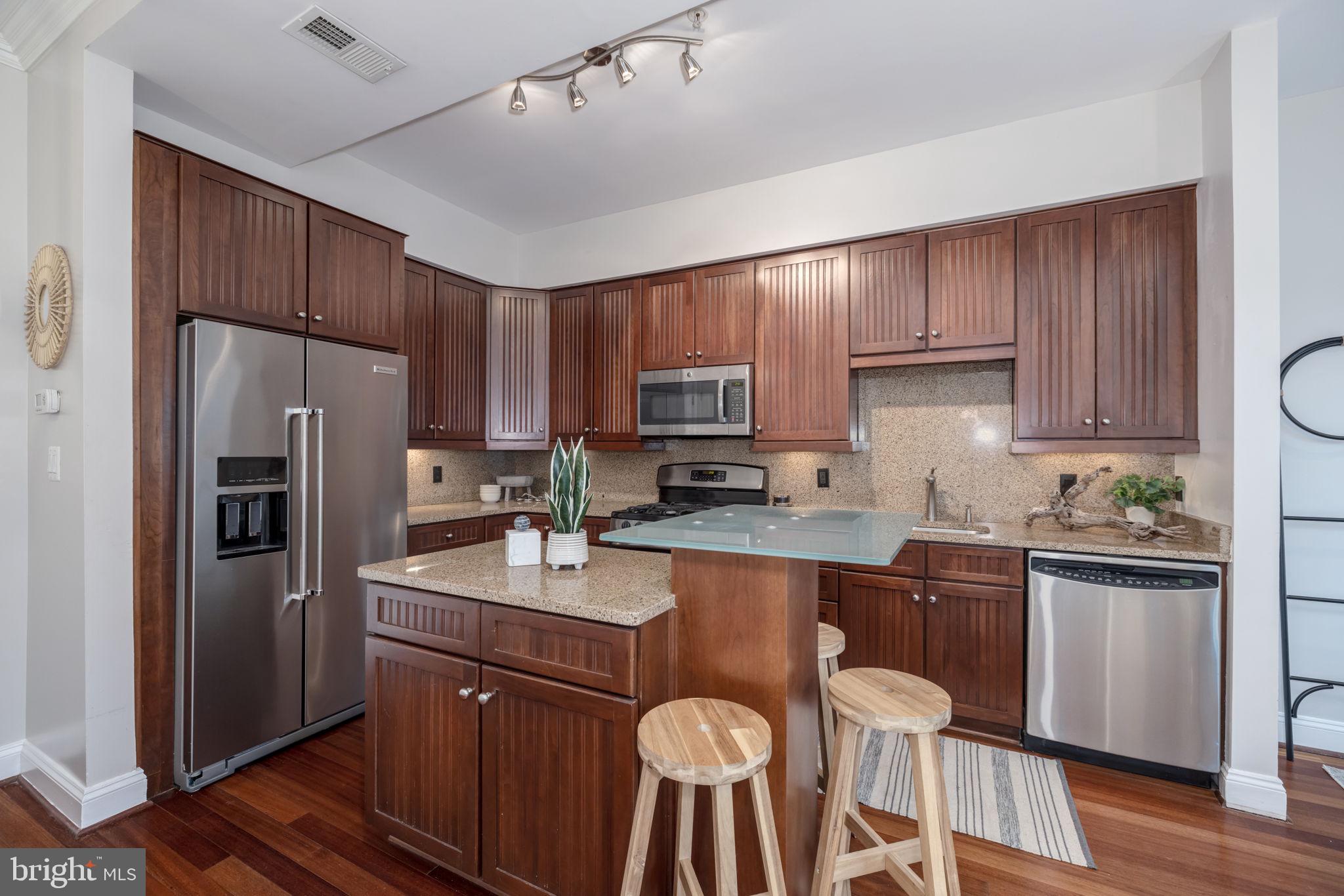 1464 Harvard Street Northwest, Unit 8 Washington, DC 20009 - Photo 10 of 22