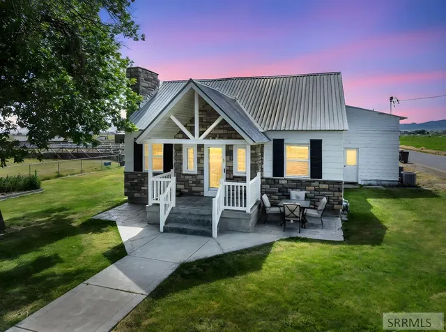 $600,000 | 2214 South 1600 Street, Preston, ID 83263