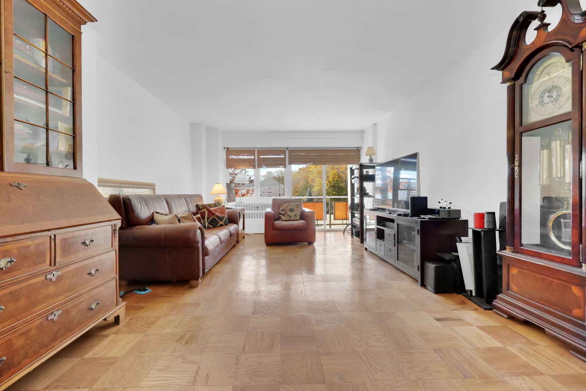 80 Cartright Street, Unit 2F Bridgeport, CT 06604 - Photo 4 of 12