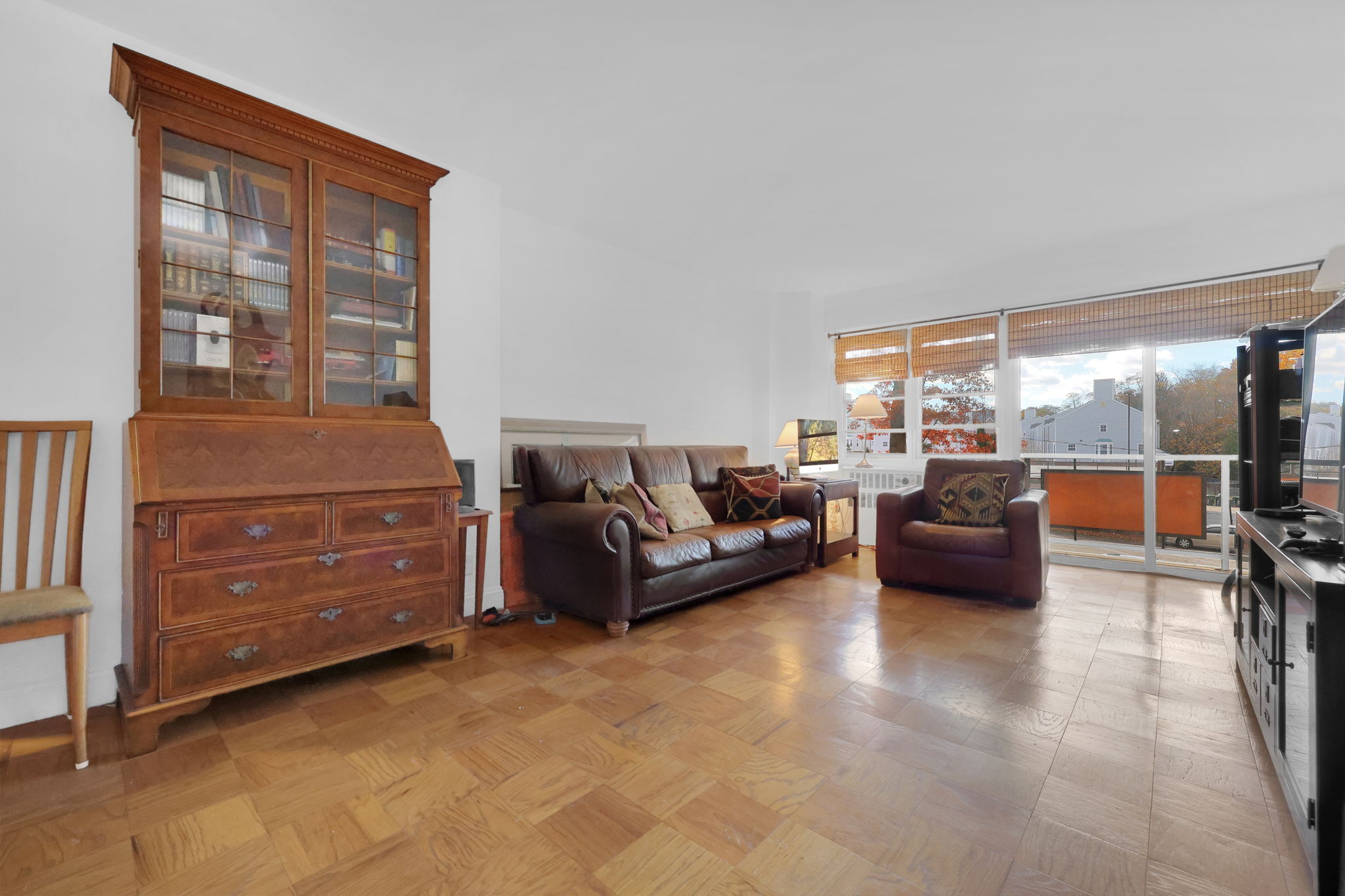 80 Cartright Street, Unit 2F Bridgeport, CT 06604 - Photo 5 of 12