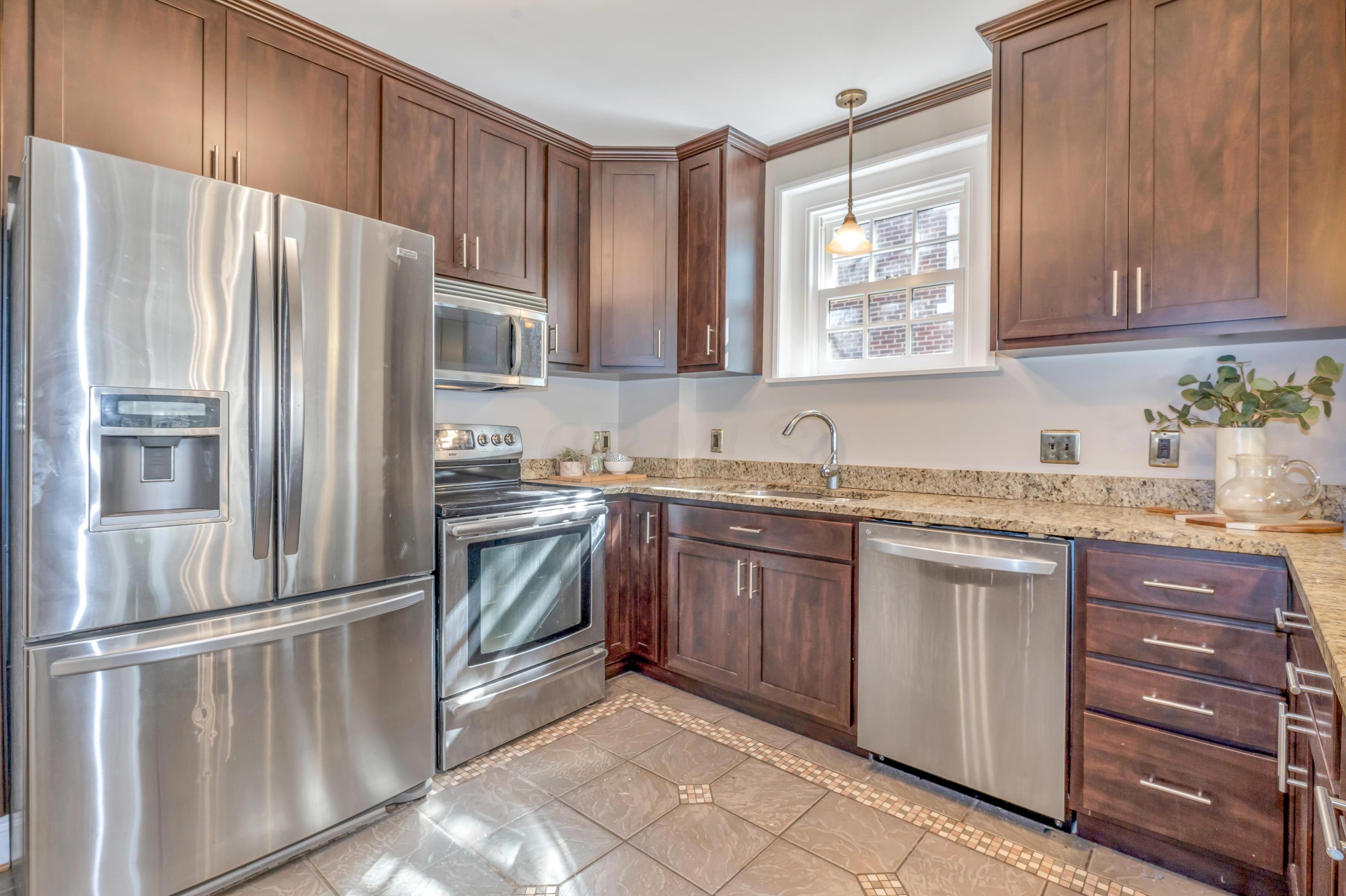137 South Ardmore Road Columbus, OH 43209 - Photo 15 of 74