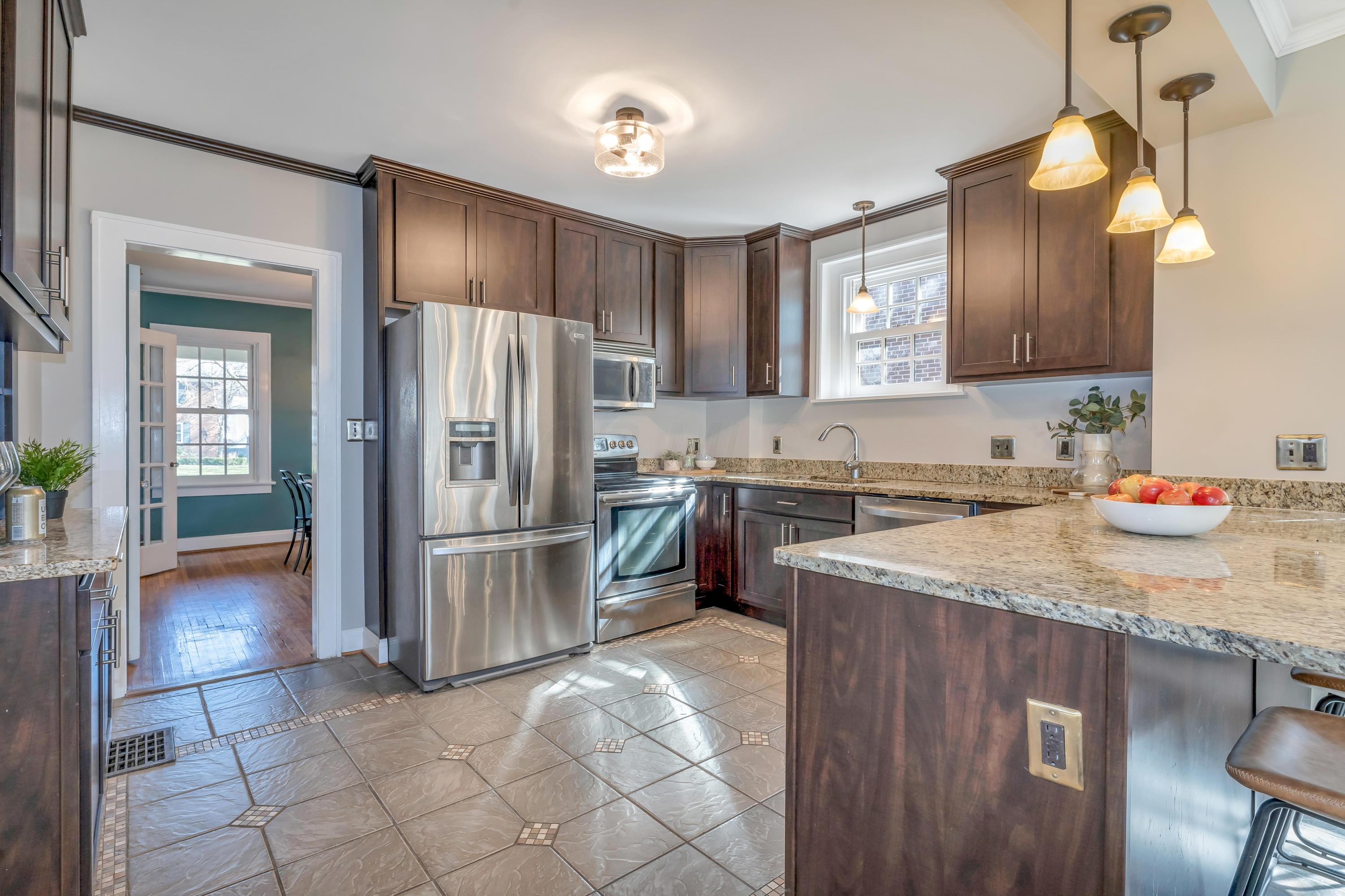 137 South Ardmore Road Columbus, OH 43209 - Photo 18 of 74