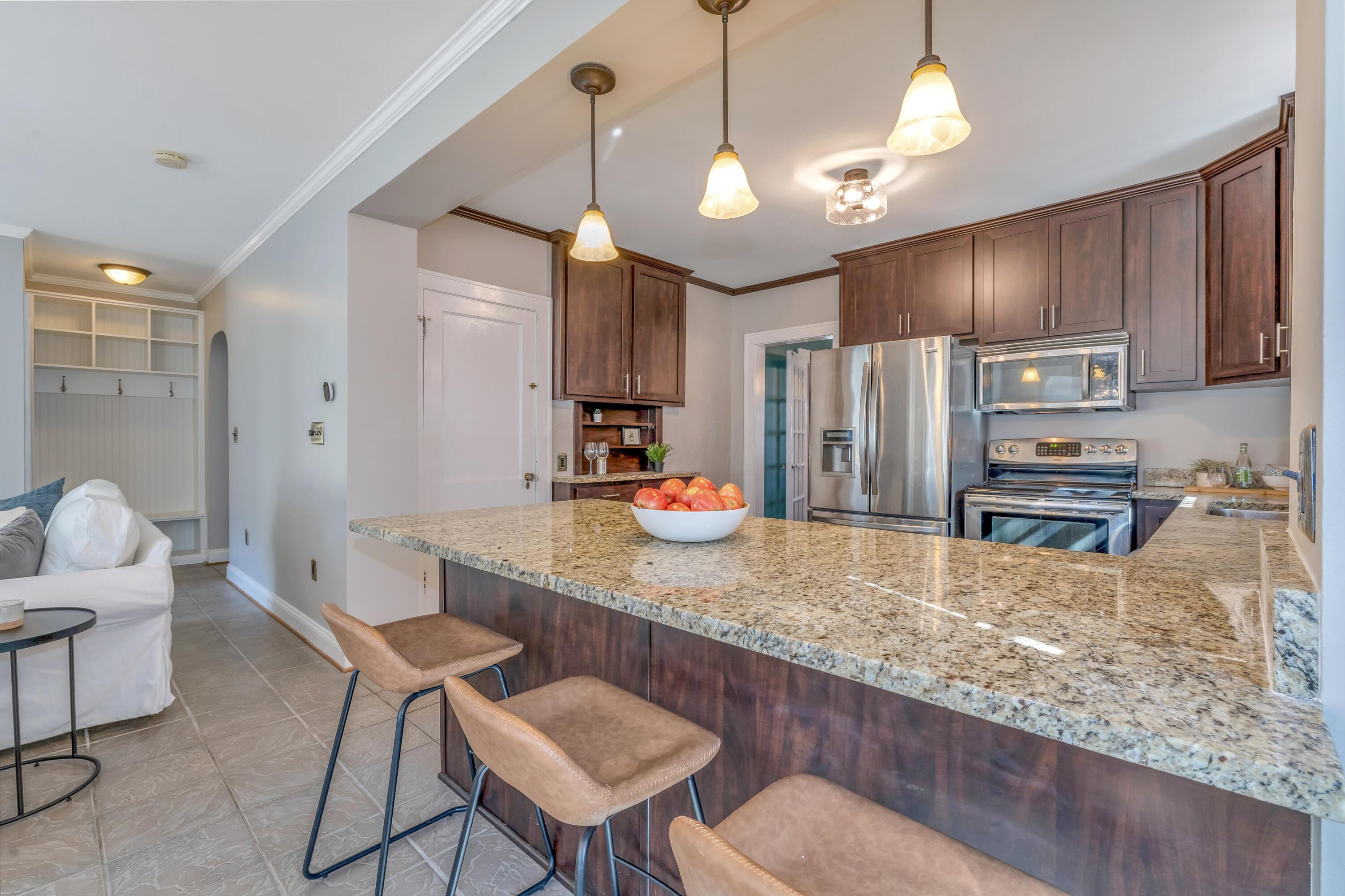 137 South Ardmore Road Columbus, OH 43209 - Photo 19 of 74
