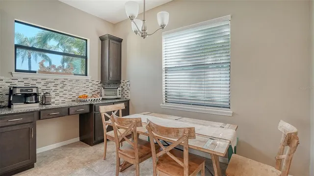 $1,100,000 | 5723 Title Row Drive, Bradenton, FL 34210