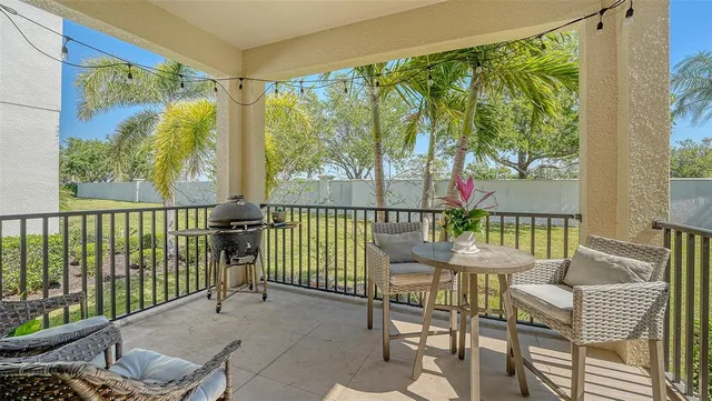 $1,100,000 | 5723 Title Row Drive, Bradenton, FL 34210