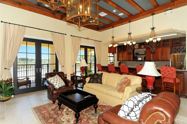 $1,100,000 | 5723 Title Row Drive, Bradenton, FL 34210