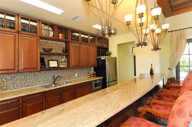 $1,100,000 | 5723 Title Row Drive, Bradenton, FL 34210