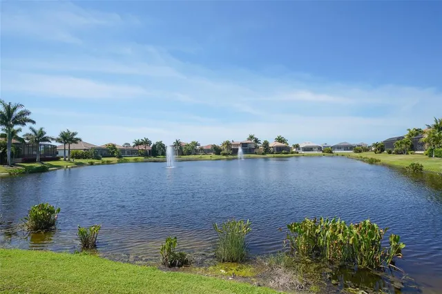 $1,100,000 | 5723 Title Row Drive, Bradenton, FL 34210