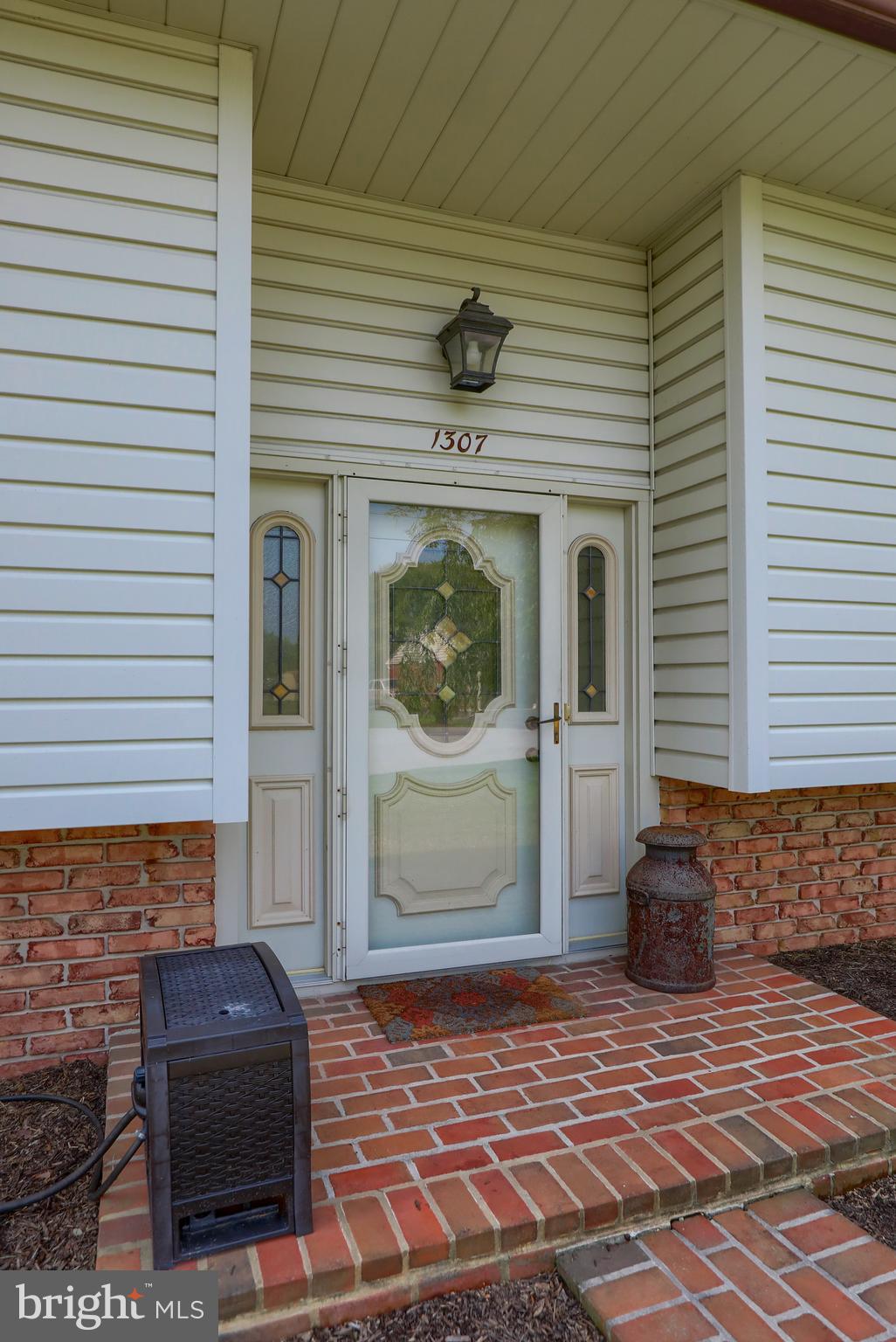 1307 Lookout Lane Lititz, PA 17543 - Photo 2 of 58