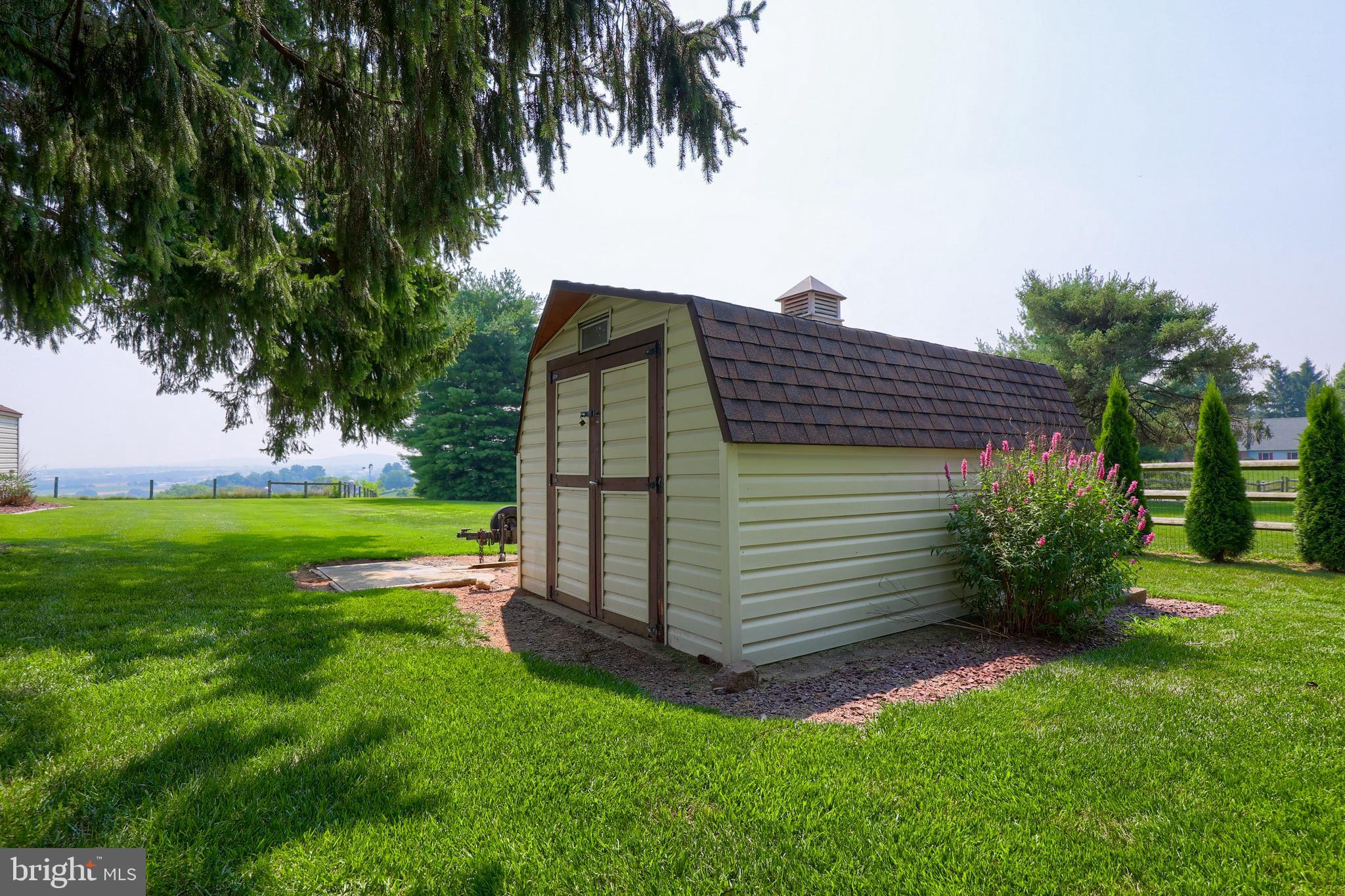 1307 Lookout Lane Lititz, PA 17543 - Photo 40 of 58 a view of a back yard of the house