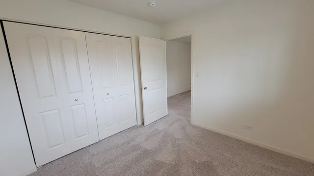 $2,795 | 200 Goldenrod Drive, Elgin, IL 60124