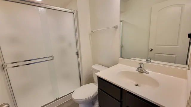 $2,795 | 200 Goldenrod Drive, Elgin, IL 60124