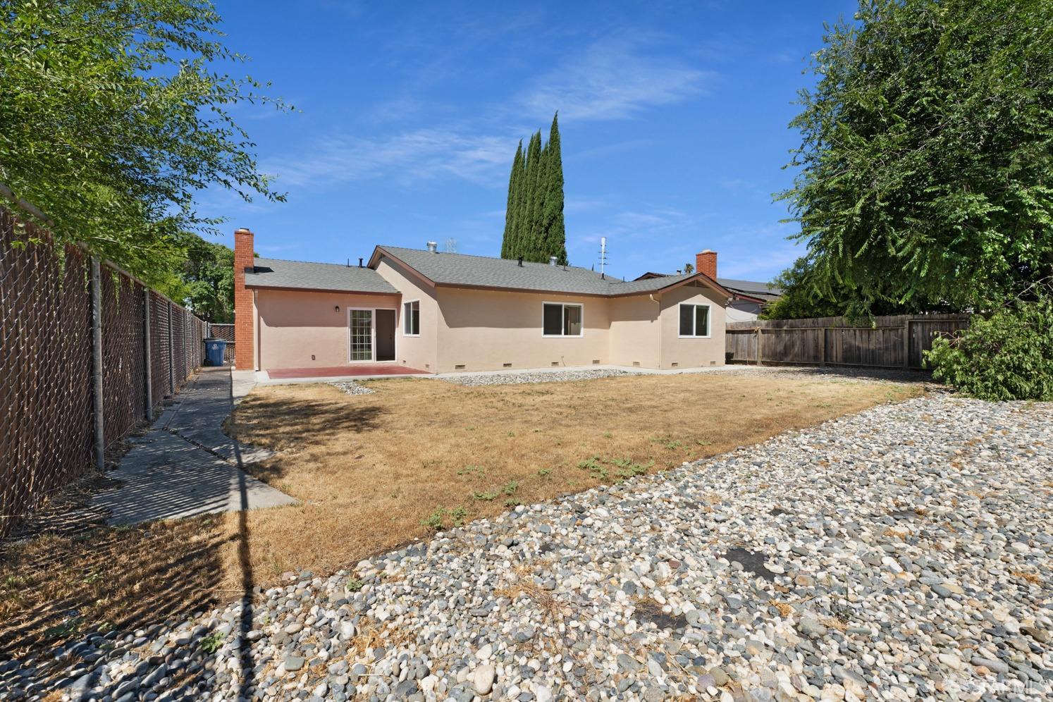 2934 Longview Road Antioch, CA 94509 - Photo 33 of 36 a front view of a house with a yard