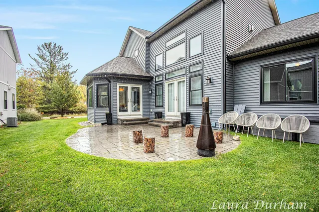 $1,035,000 | 408 Park Drive, Douglas, MI 49406