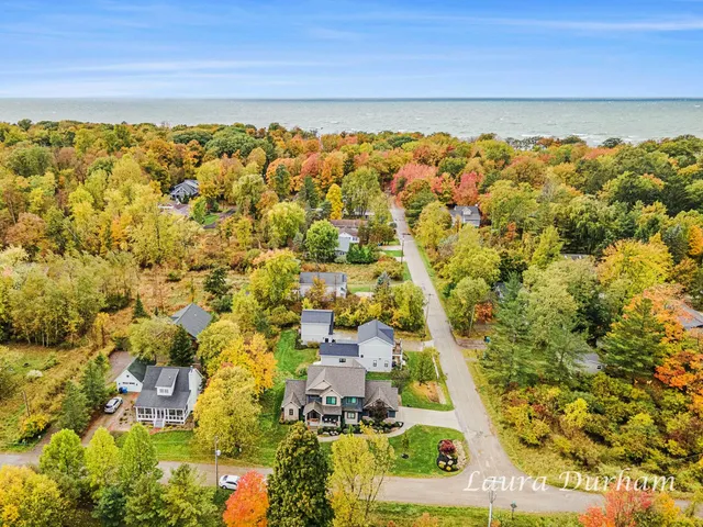 $1,035,000 | 408 Park Drive, Douglas, MI 49406