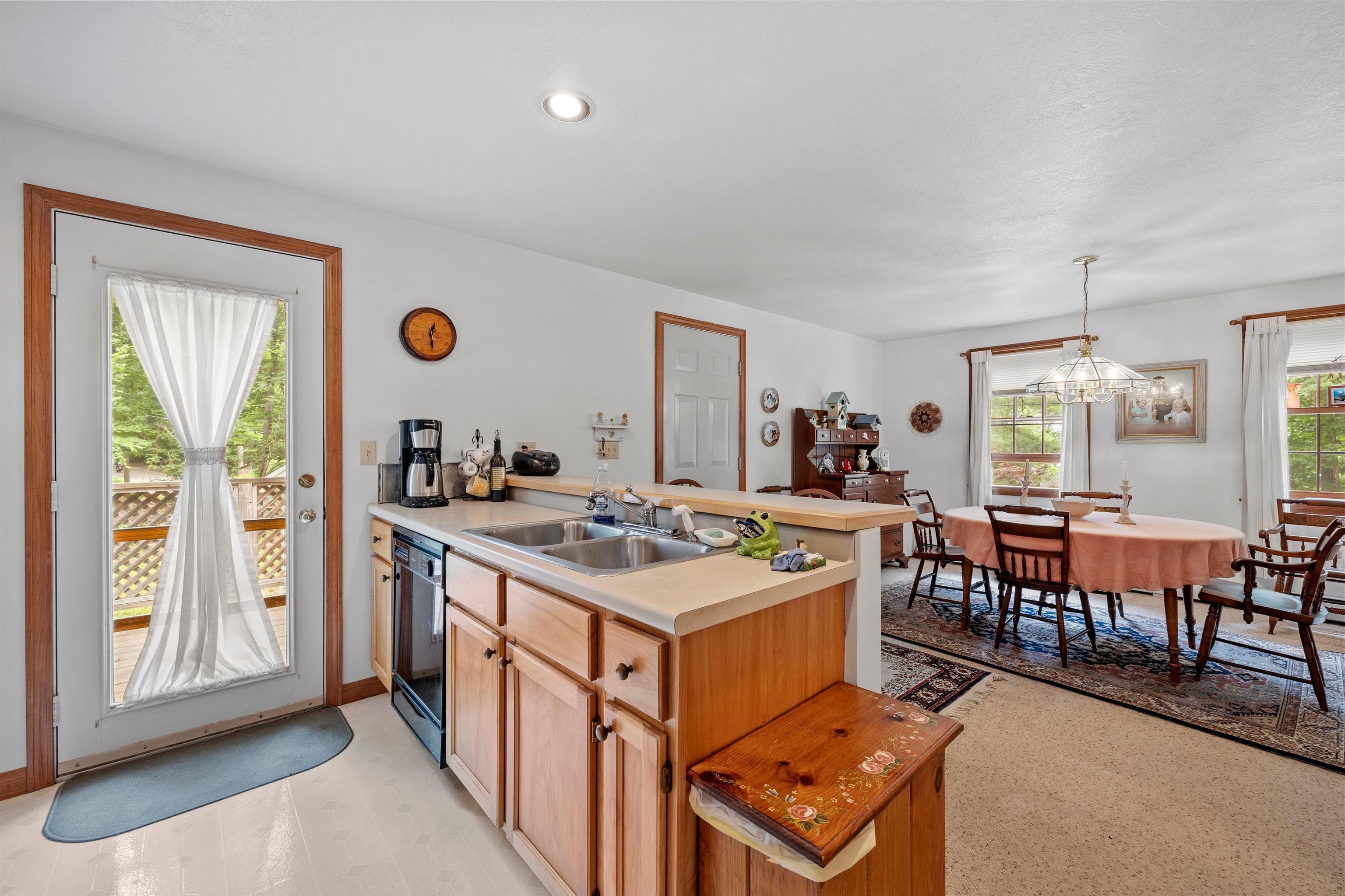 191 Sewall Road Wolfeboro, NH 03894 - Photo 6 of 40 Gallery Image 6
