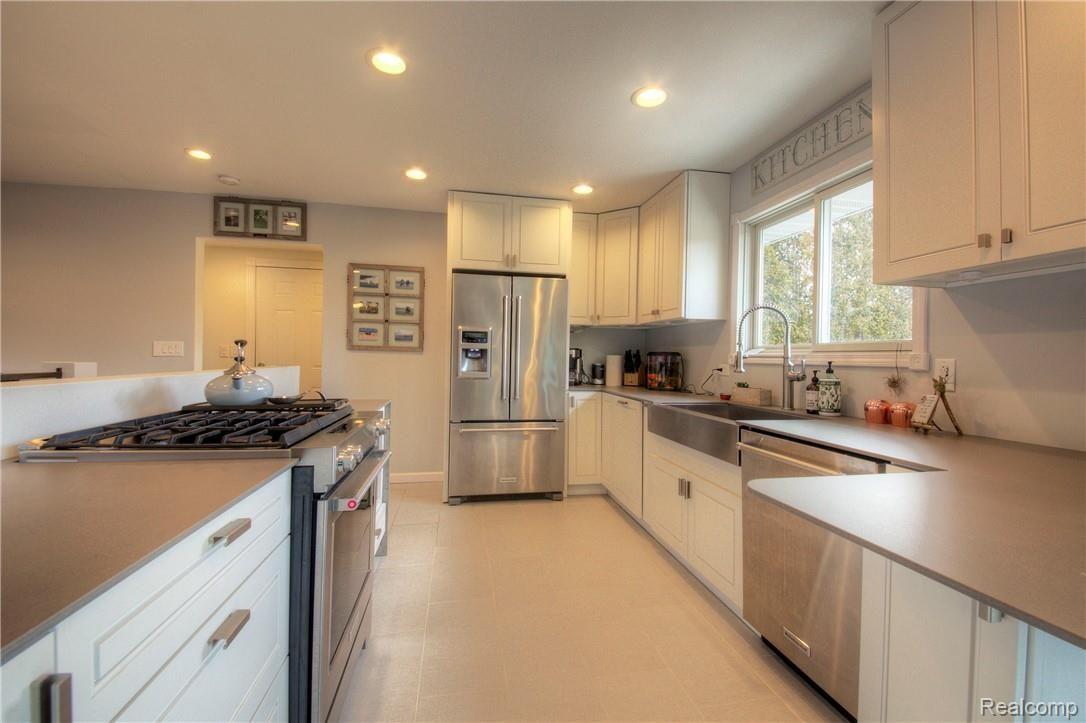 2477 Norton Road Howell, MI 48843 - Photo 11 of 42 931A0226_7_8.jpg