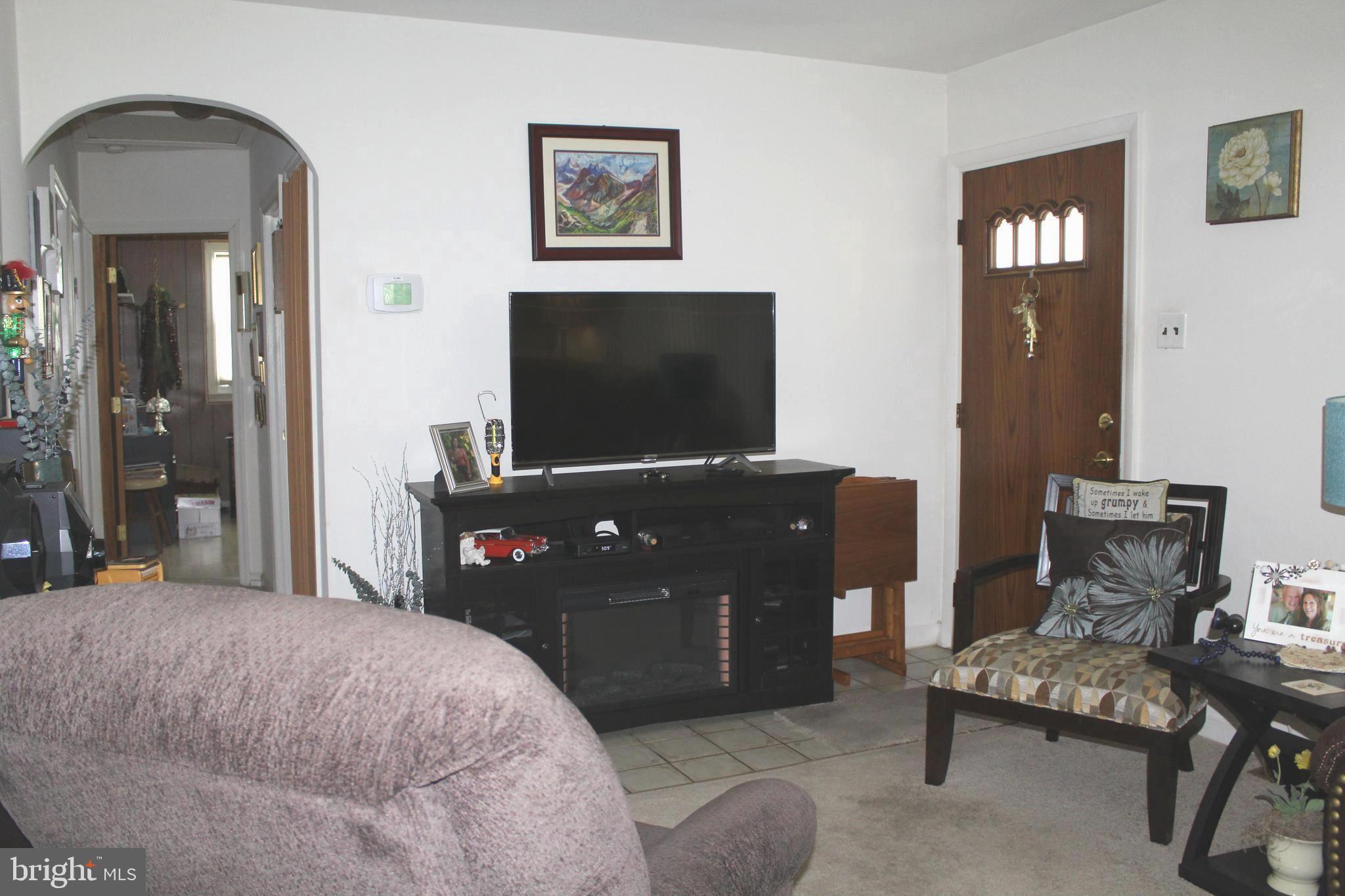 324 Bailey Avenue Maple Shade, NJ 08052 - Photo 5 of 19 Gallery Image 5