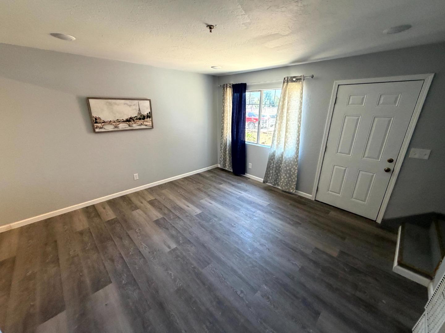890 Rider Avenue, Unit E Salinas, CA 93905 - Photo 12 of 18