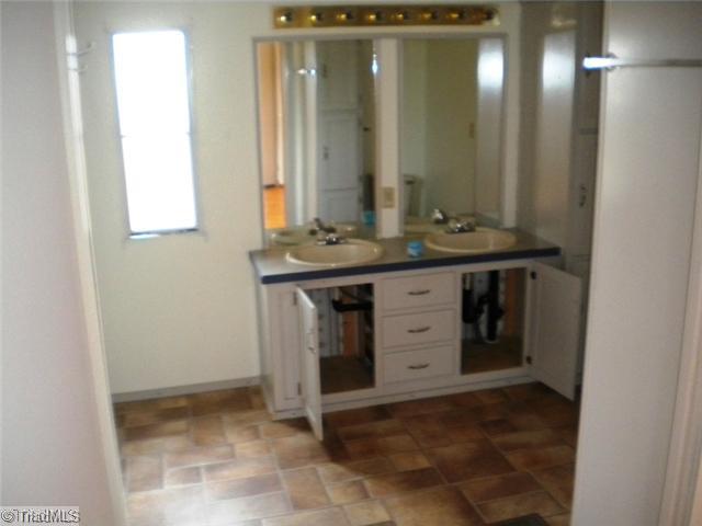 2660 Ralph Winstead Road Leasburg, NC 27291 - Photo 11 of 11 Master Bath/Spa.