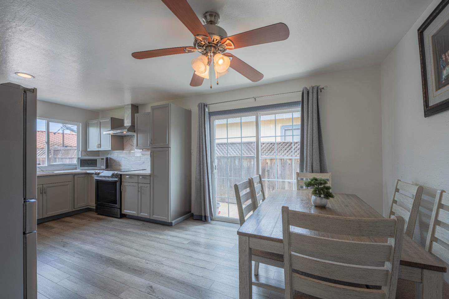 8340 Forest Street Gilroy, CA 95020 - Photo 10 of 30 a kitchen with a table and chairs