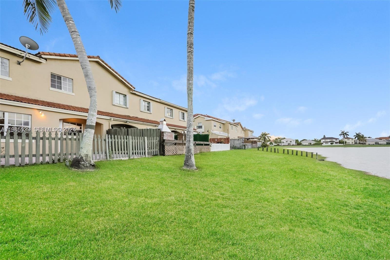 15867 Southwest 68th Terrace Miami, FL 33193 - Photo 14 of 15