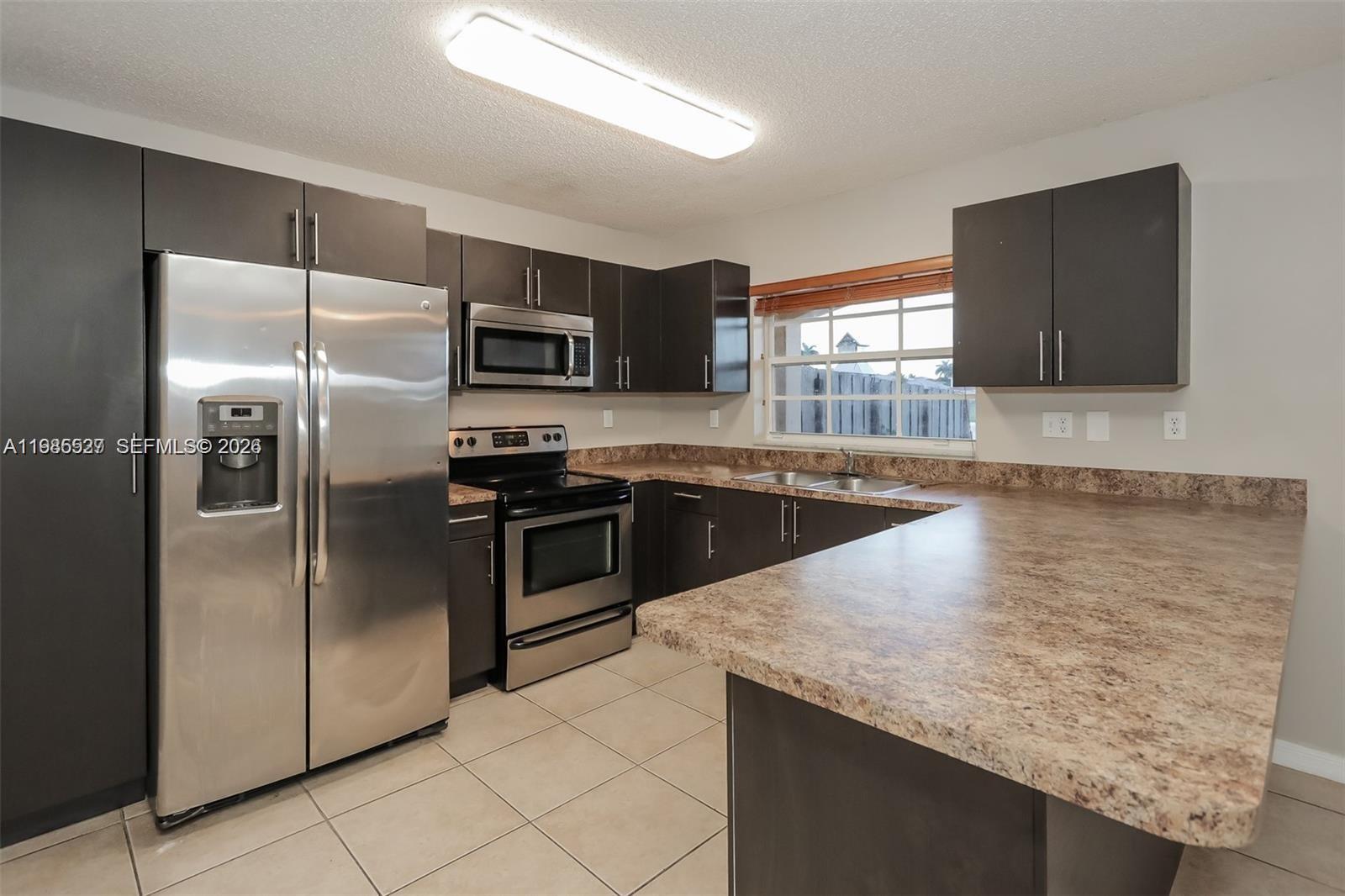 15867 Southwest 68th Terrace Miami, FL 33193 - Photo 6 of 15