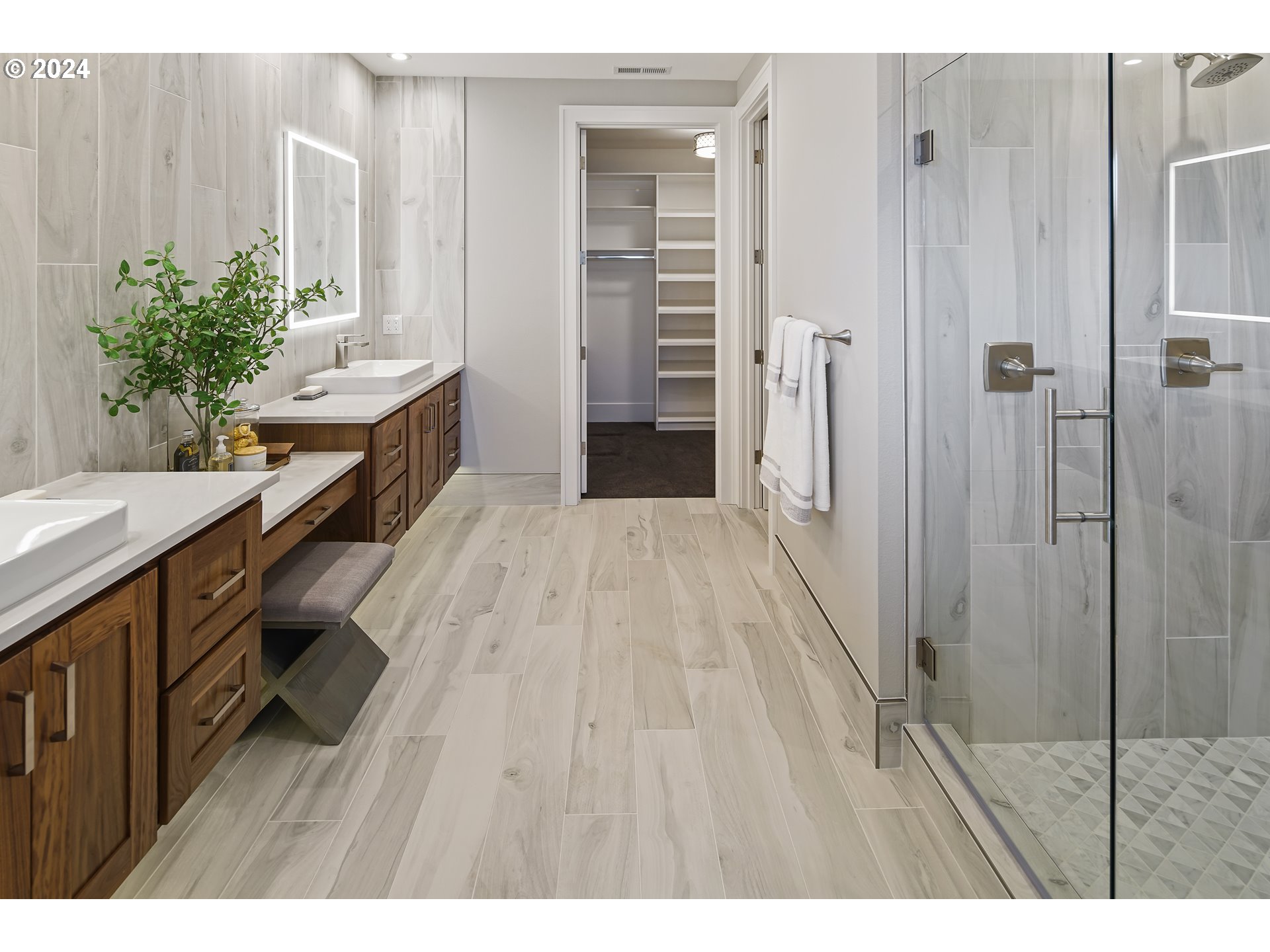 17711 Northeast 25th Avenue, Unit LOT 8 Ridgefield, WA 98642 - Photo 20 of 39 a bathroom with a sink and a shower