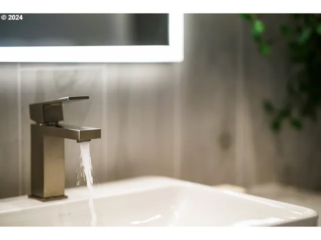 $1,700,000 | 17711 Northeast 25th Avenue, Unit LOT 8, Ridgefield, WA 98642