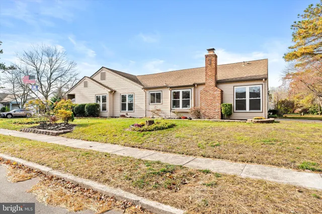 $420,000 | 48 Dunstable Road, Southampton, NJ 08088