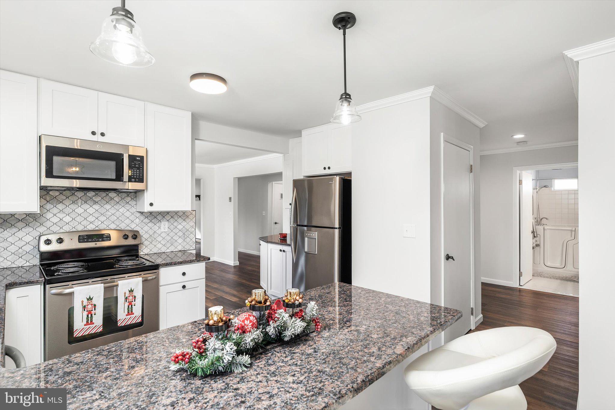 48 Dunstable Road Southampton, NJ 08088 - Photo 6 of 42