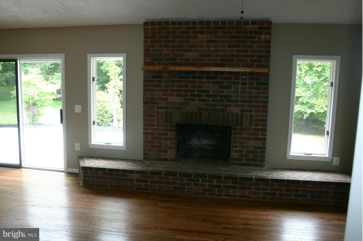 1911 High Point Road Forest Hill, MD 21050 - Photo 11 of 30 Family Room