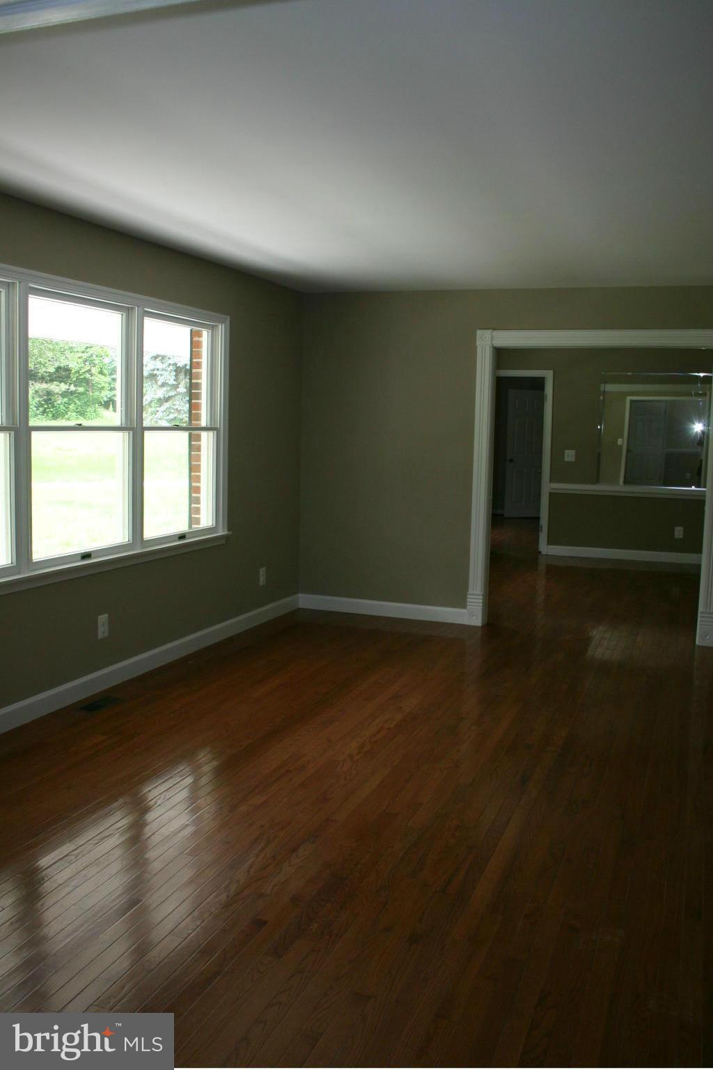 1911 High Point Road Forest Hill, MD 21050 - Photo 13 of 30 Living Room