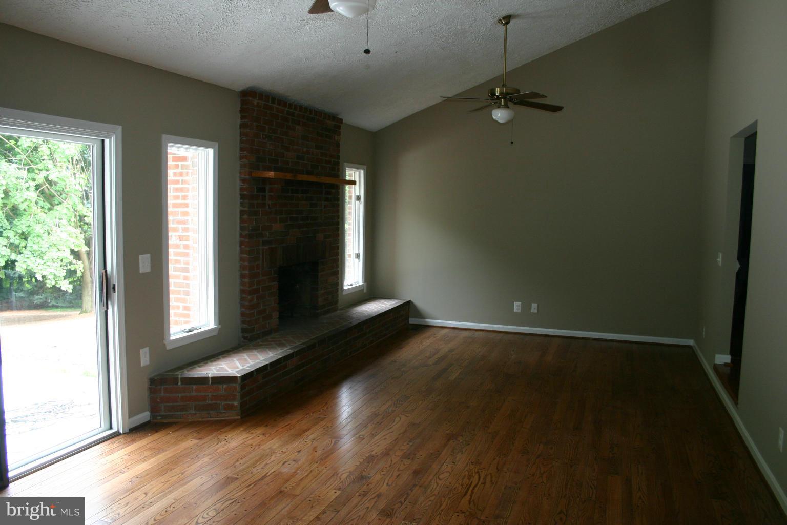1911 High Point Road Forest Hill, MD 21050 - Photo 10 of 30 Family Room