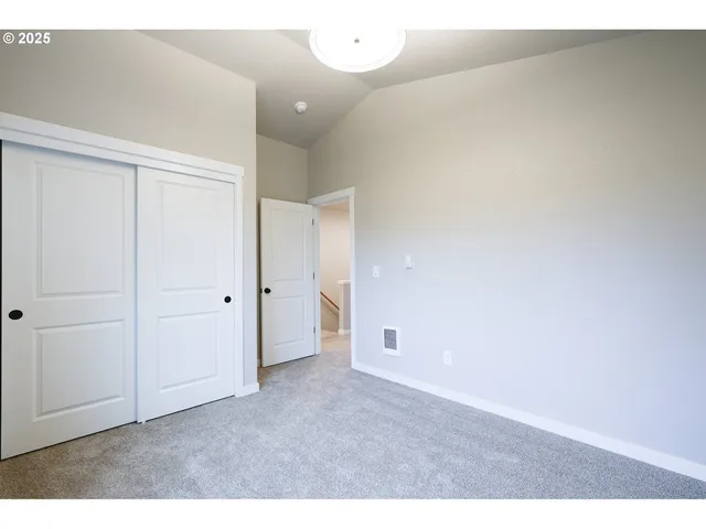 $369,900 | 4541 Southeast 97th Avenue, Portland, OR 97266