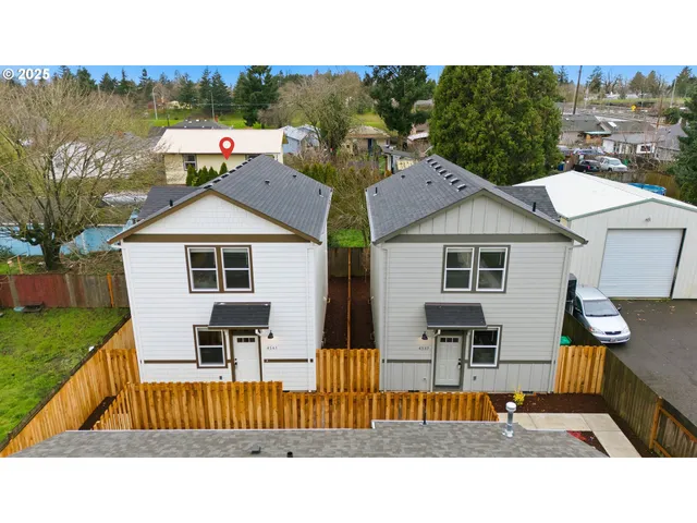 $369,900 | 4541 Southeast 97th Avenue, Portland, OR 97266