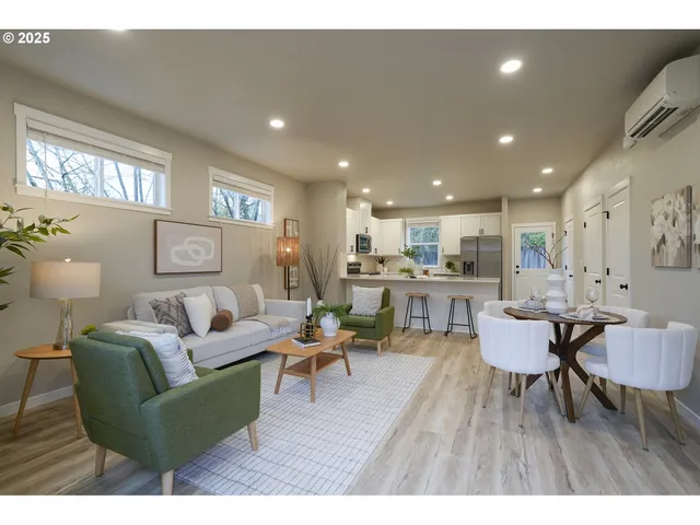 $369,900 | 4541 Southeast 97th Avenue, Portland, OR 97266