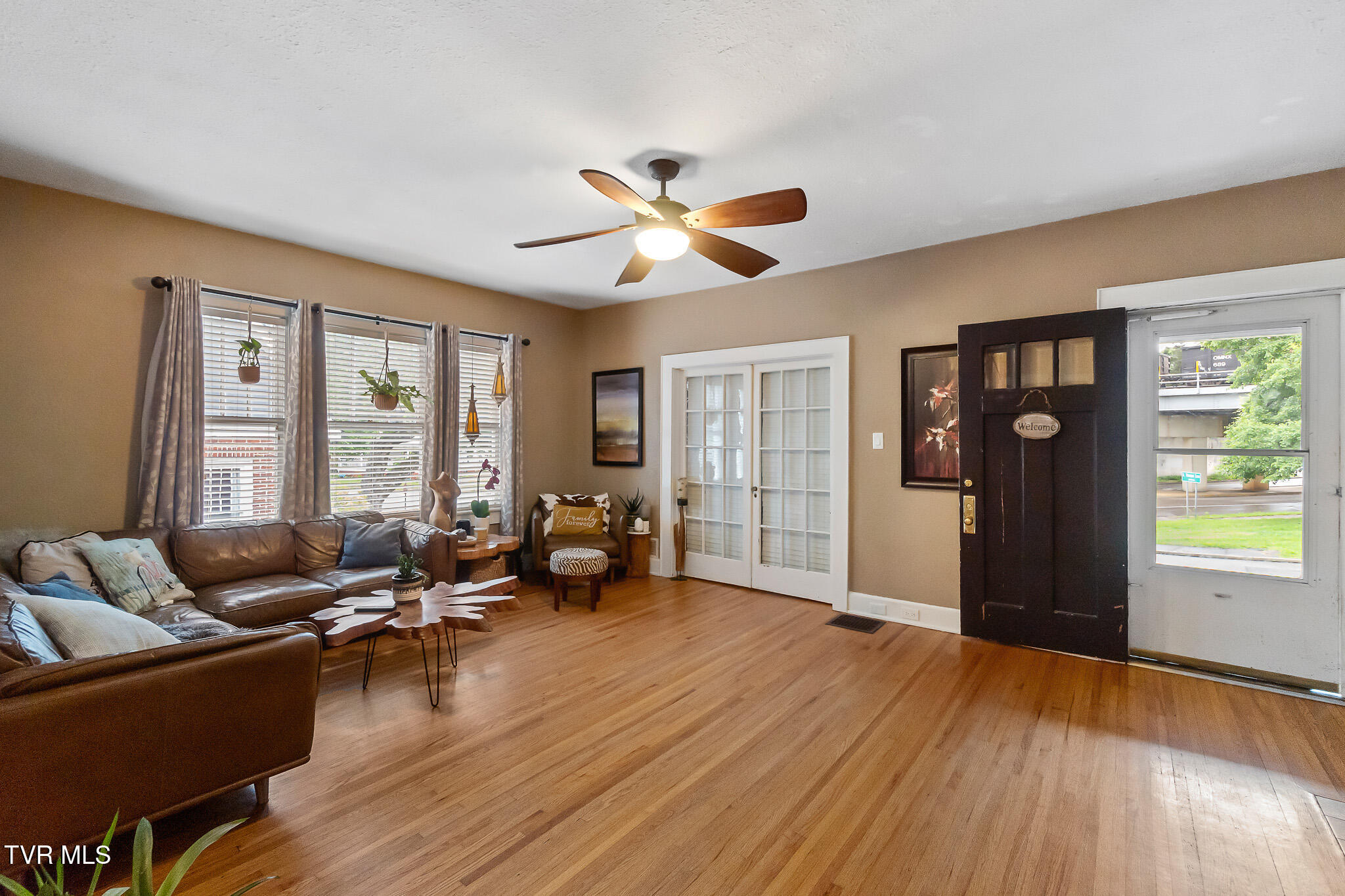 408 North Main Street Greeneville, TN 37745 - Photo 13 of 52 DSC08417