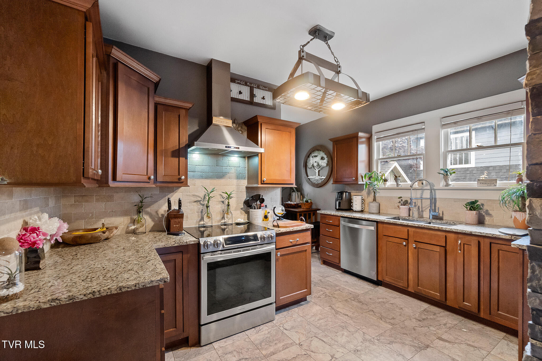 408 North Main Street Greeneville, TN 37745 - Photo 20 of 52 DSC08447