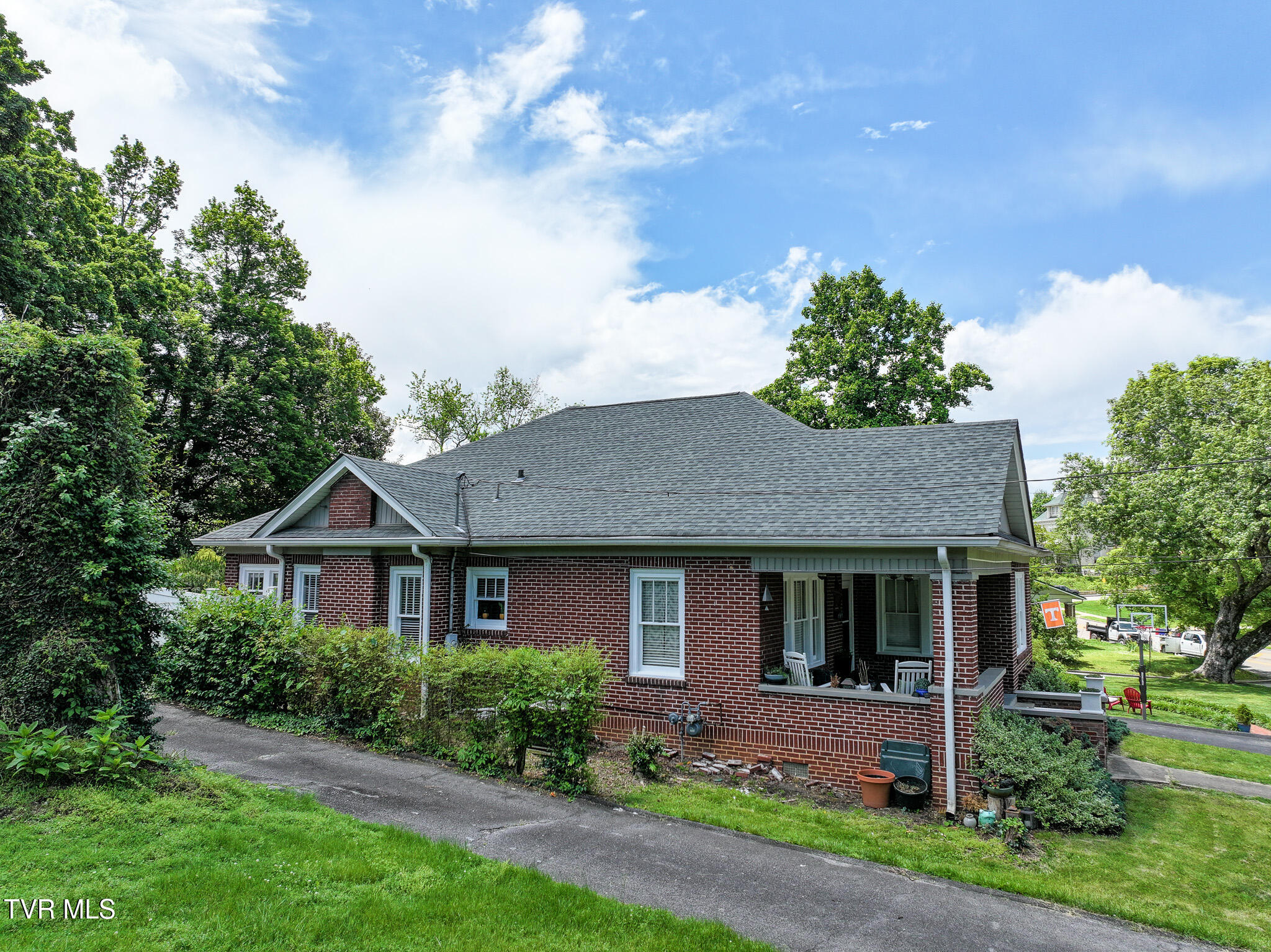 408 North Main Street Greeneville, TN 37745 - Photo 44 of 52 DJI_20250513130003_0508_D