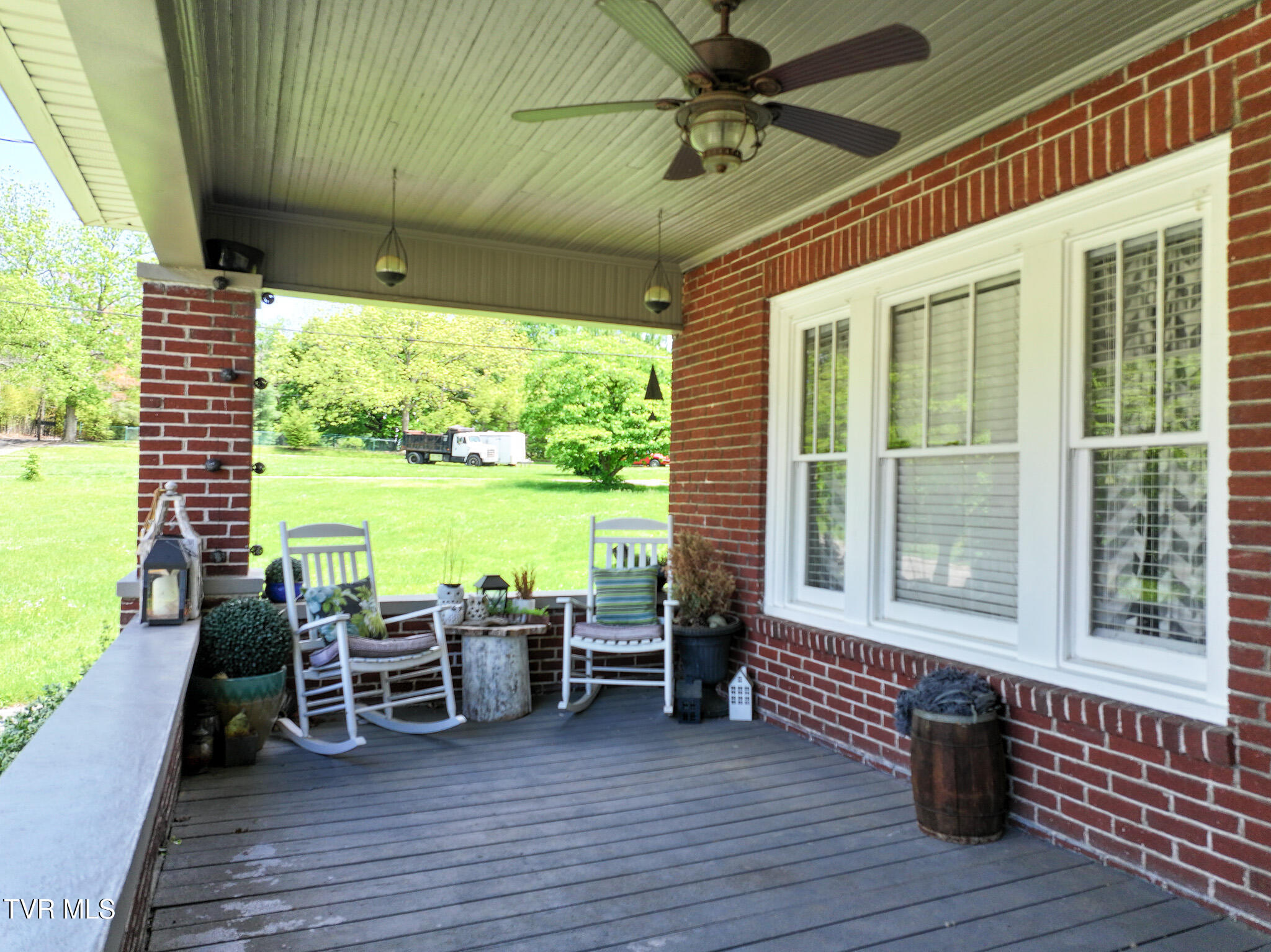 408 North Main Street Greeneville, TN 37745 - Photo 8 of 52 DJI_20250513130943_0525_D