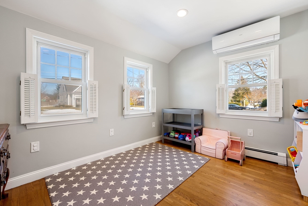 94 Greenacre Road Westwood, MA 02090 - Photo 11 of 27 Gallery Image 11