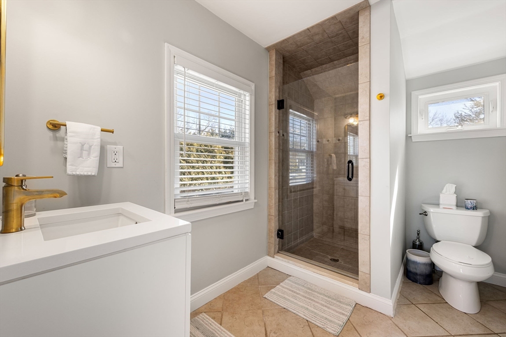 94 Greenacre Road Westwood, MA 02090 - Photo 13 of 27 Gallery Image 13