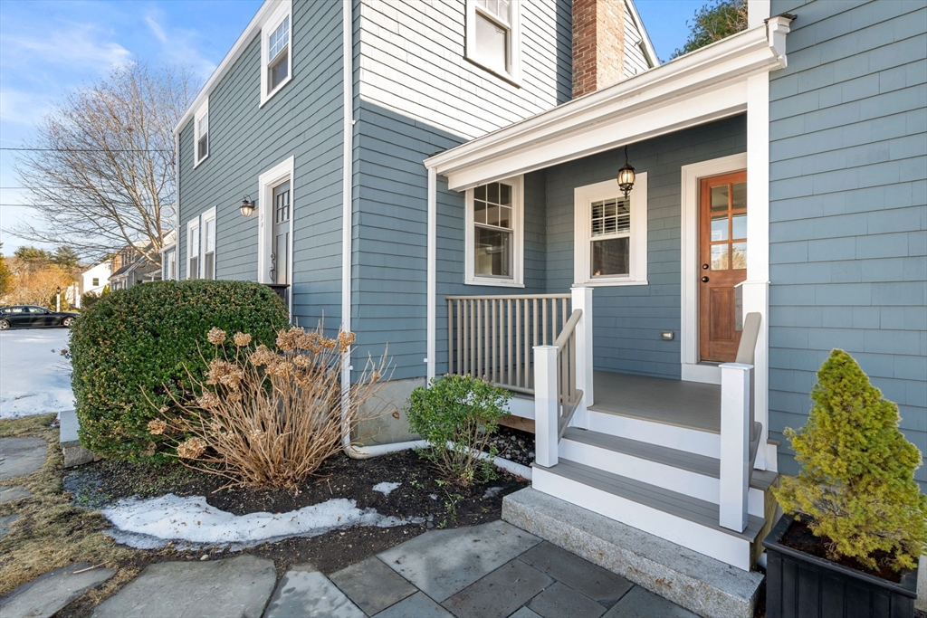 94 Greenacre Road Westwood, MA 02090 - Photo 3 of 27 Gallery Image 3