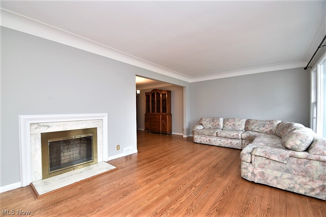 4516 Greenwold Road South Euclid, OH 44121 - Photo 5 of 35